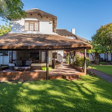Mead, Pinelands Appartement Kaapstad Buitenkant foto