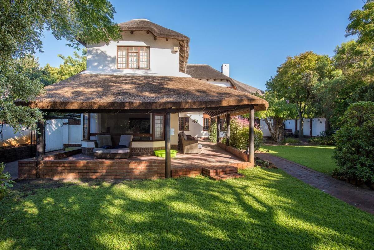 Mead, Pinelands Appartement Kaapstad Buitenkant foto