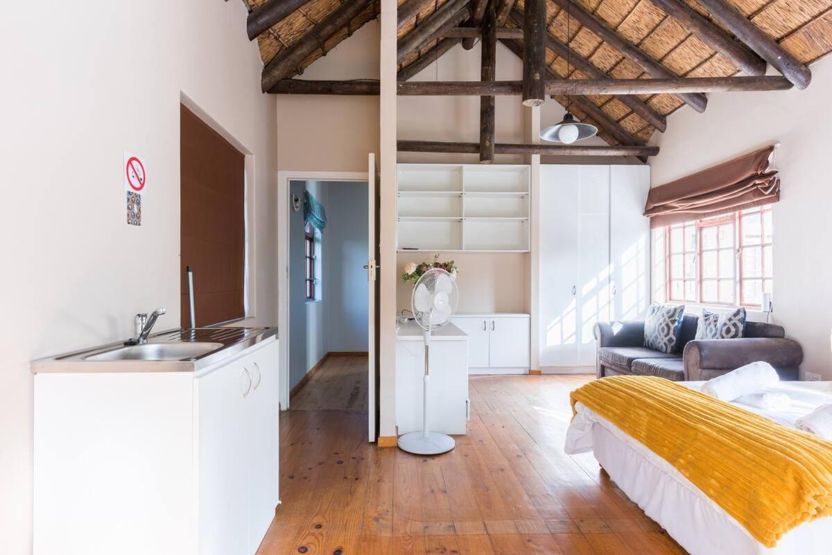 Mead, Pinelands Appartement Kaapstad Buitenkant foto