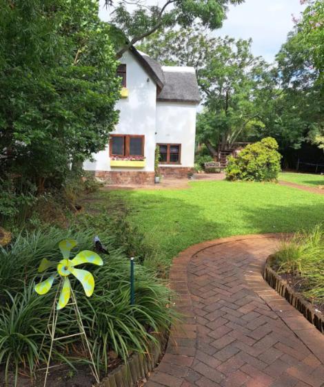 Mead, Pinelands Appartement Kaapstad Buitenkant foto